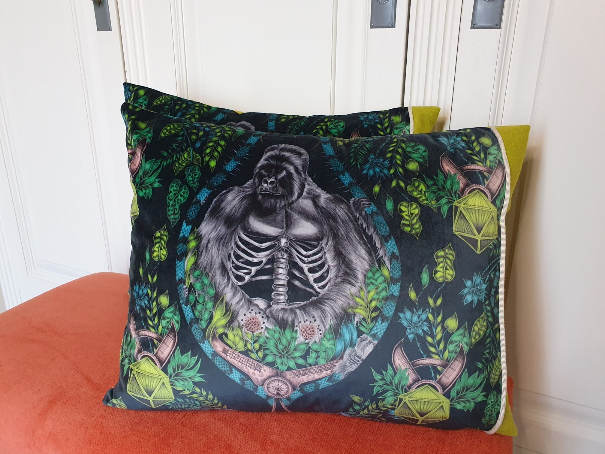 Coussin Velours Gorille