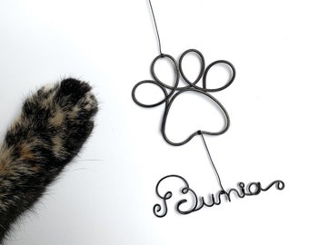 Patoune, paw, dog or cat paw pattern with your pet's name