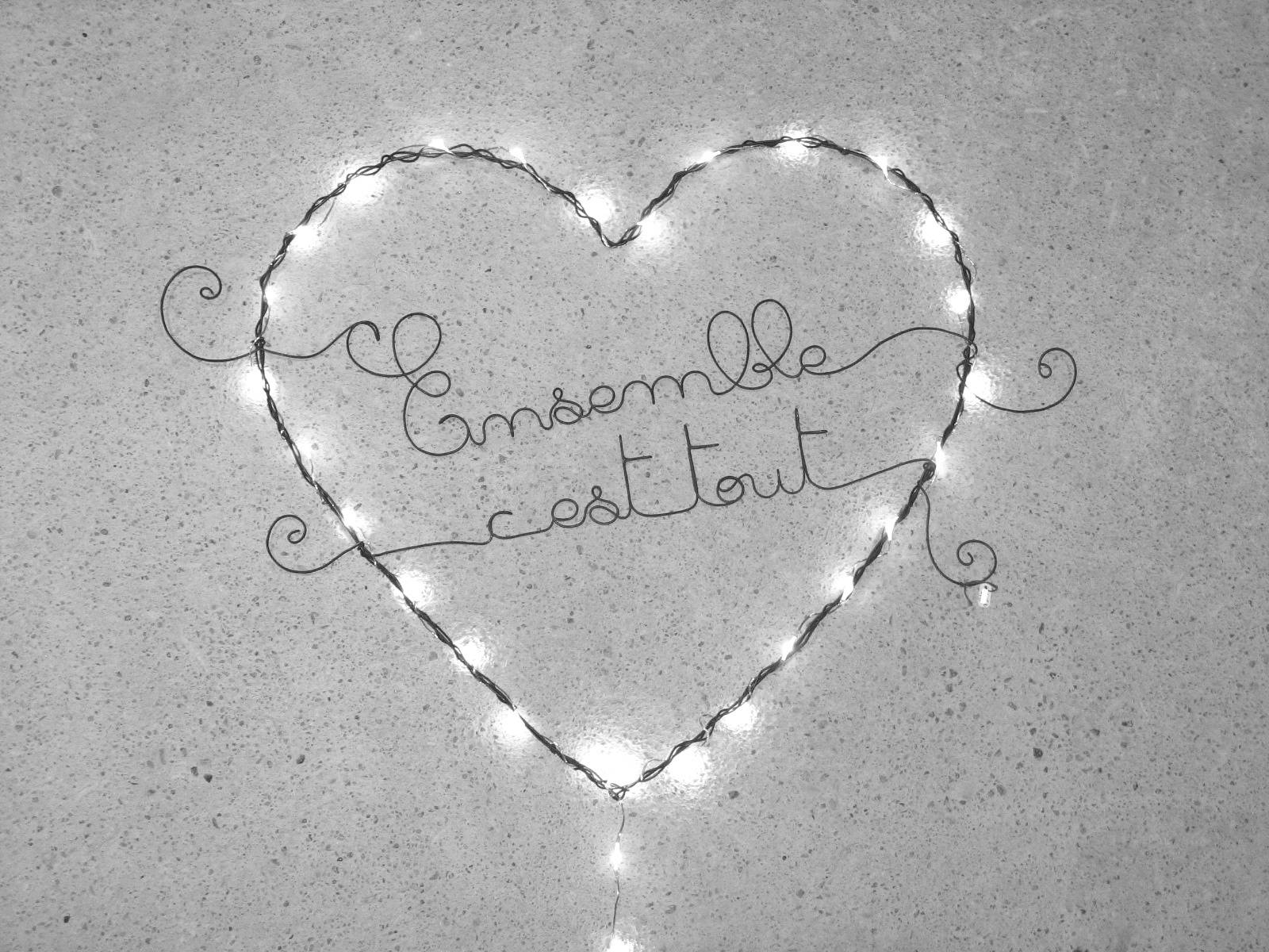 Coeur Lumineux, Décoration Murale, Entouré d'une Guirlande Lumineuse sur Piles, Message Écriture en 