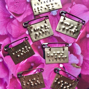 Braille brooch Love Kiss Braille jewel Message brooch Text brooch Jewel with message Jewel with text image 5