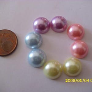 lot de 8 cabochons en résine de 14 mm de diamètre (semi rond)