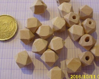 lot de 20 perles en bois "géo" de 10X10mm (trou de 3mm)
