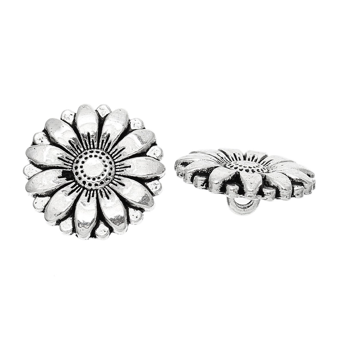set of 10 "sunflower flower" buttons in aged silver, 18 mm in diameter