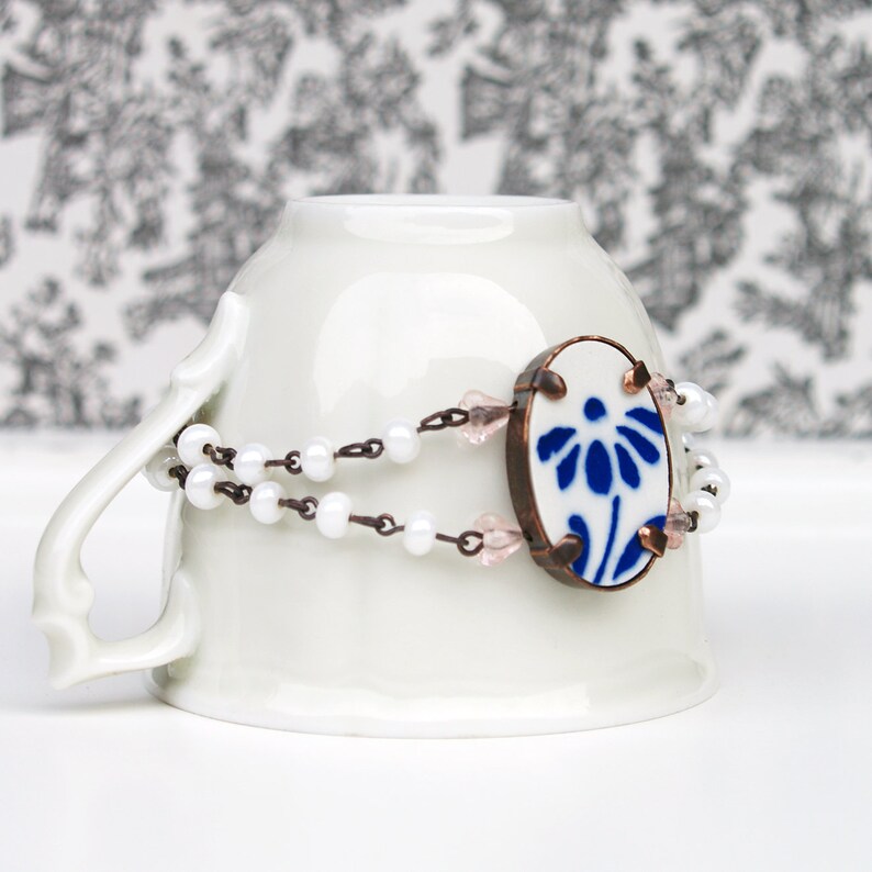 broken china dish bracelet, handmade jewelry, women bracelet, flower bracelet, beads bracelet, ceramic bracelet, made in France image 2