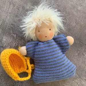 Puppe nach Waldorfart,12 cm, Stoffpuppe, Taschenpuppe
