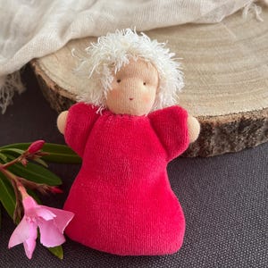 Puppe nach Waldorfart, 12 cm, Stoffpuppe, Taschenpuppe