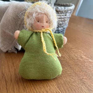 Puppe nach Waldorfart, Stoffpuppe, 11 cm, Taschenpuppe,