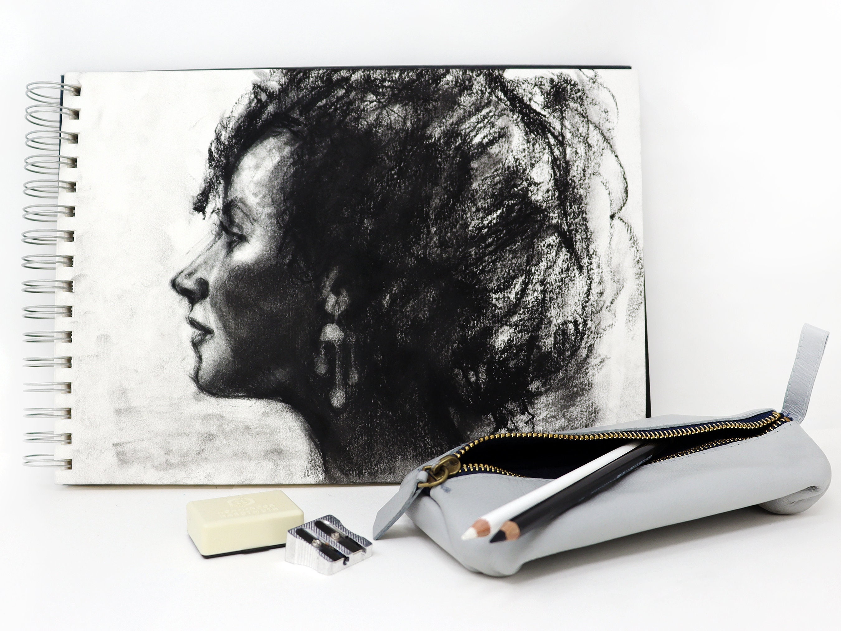 Artway Studio Wirobound A5 Sketchbook landscape Acid Free Cartridge Paper  Hardback Cover 170gsm 
