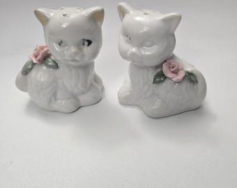 Vintage Cat Salt & Pepper Shakers