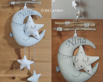 Gray and white wall decoration mobile suspension moon stars in driftwood and fabrics