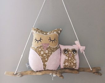 Wall decoration duo of owls in fabric and driftwood