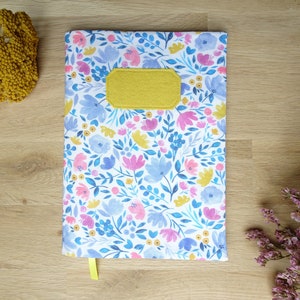 Protects customizable health notebook / Colorful flower pattern / health book with first name / personalized health record