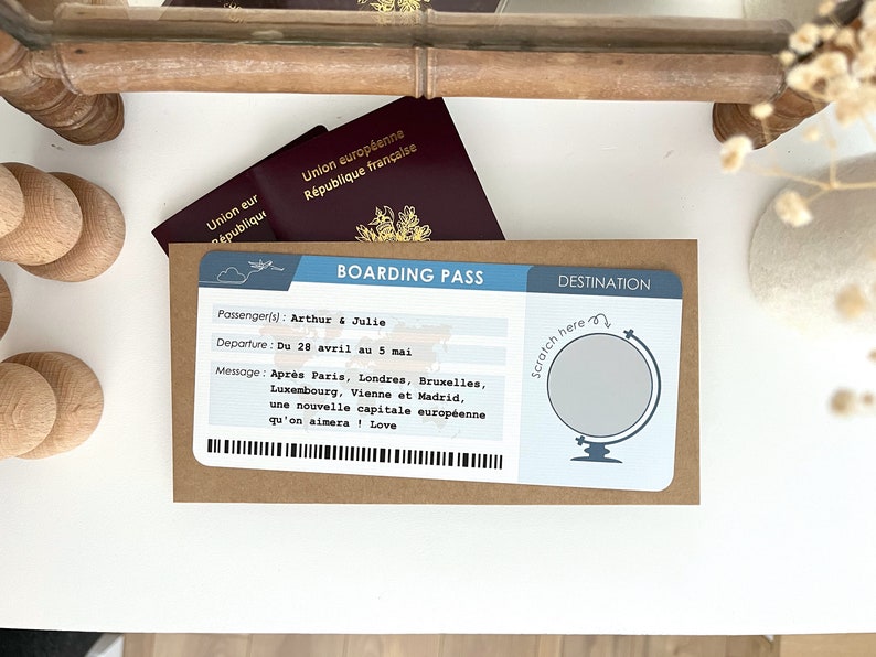 Carte à gratter billet d'avion personnalisable / Carte d'embarquement / Boarding pass bleu