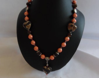 Collier pendentif cœur, perles en céramique, swarovski, pierres fine, saumon, marron, bijou femmes, unique, cadeau fait main