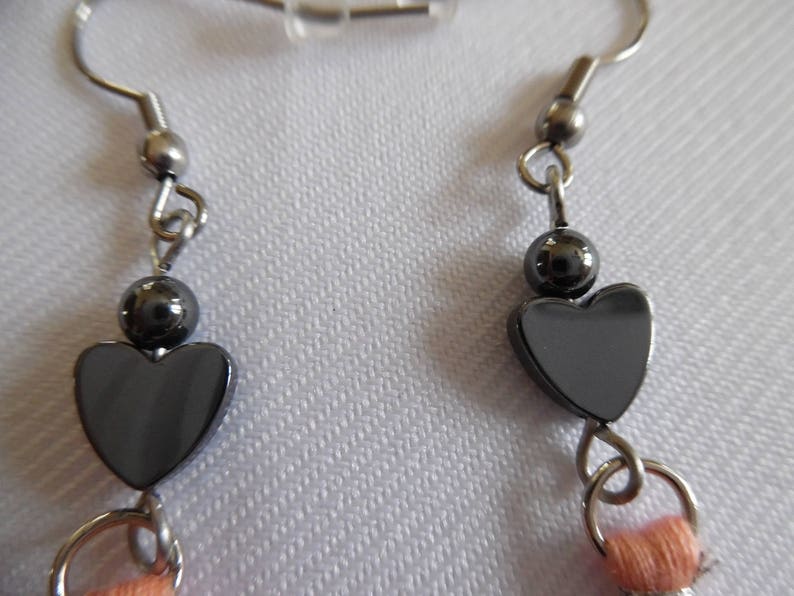 accessory Modern unique jewelry heart earrings with hematite black women stainless steel hooks pom poms salmon