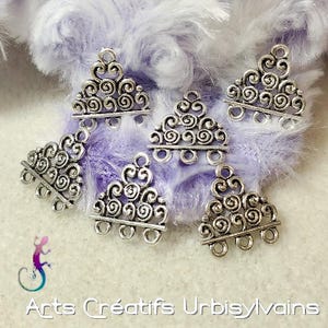 Set of 6 medieval style spacer connectors in antique silver metal 18x17mm