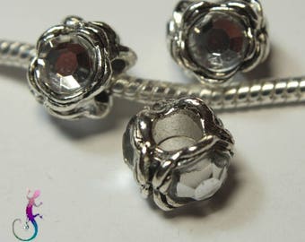 Lot de 2 perles ouvragées en métal argenté et cristal  pour bracelet ou collier européen