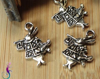 Set of 4 rabbit charms with trumpet in antique silver metal 20x15mm