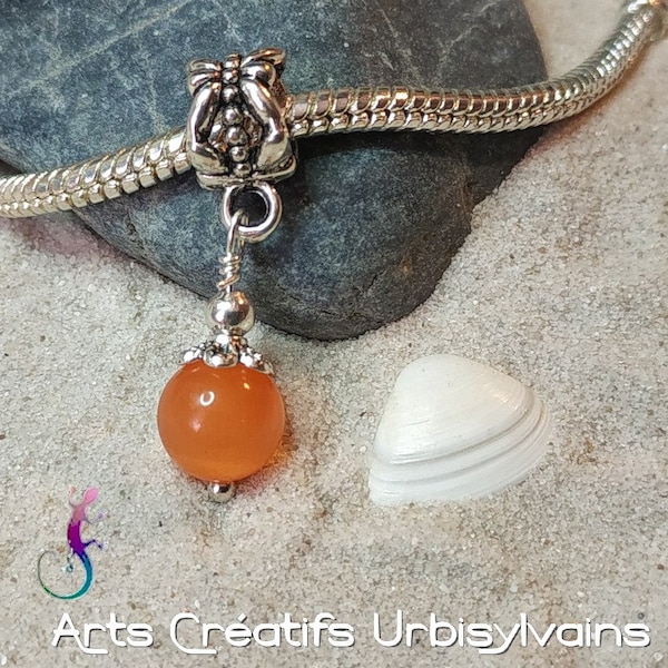 Bélière ciselée en métal argenté antique et pendentif avec perle œil de chat orange pour bracelet ou collier européen