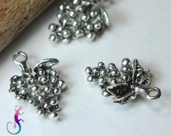 Paire De Boucles D'Oreilles Anciennes - Grappes De Raisins En Métal Argenté - Vintage