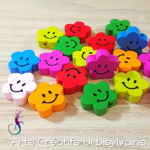 Lot of 14 drilled wooden beads smiley flowers in mix of colors 19x20mm