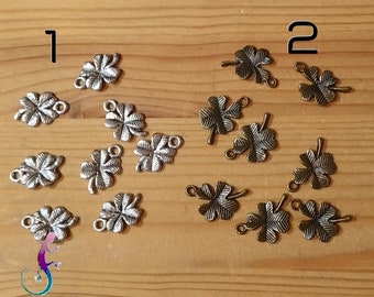 Set of 6 4-leaf clover charms in silver or bronze metal