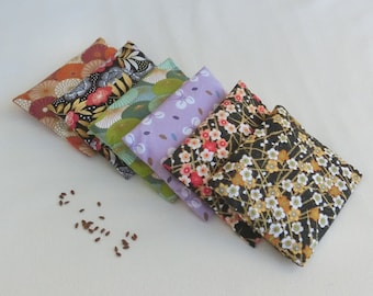 Dry hot water bottle with removable cover, 11 cm X 9 cm, Organic flax seeds, Winter pocket mini hand warmer, Japanese fabric / Floral