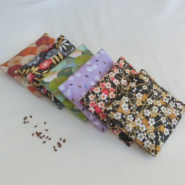 Dry hot water bottle with removable cover, 11 cm X 9 cm, Organic flax seeds, Winter pocket mini hand warmer, Japanese fabric / Floral