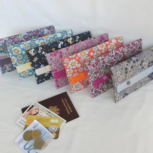 Porte Monnaie zippé / Portefeuille avec 3 compartiments de Rangement pour Documents et cartes, Tissu Japonais / Coton Fleuri, Pochette Femme