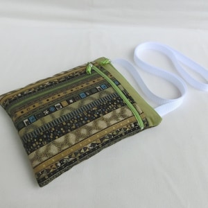 Pochette à bandoulière molletonnée, 2 poches zippées, Tissu ethnique Coton et Lin, Sacoche Femme porté épaule, 25 X 21 cm, Sac Fourre tout