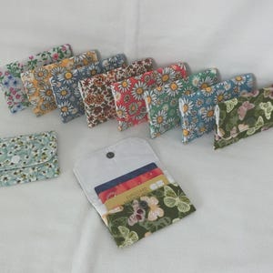 Pochette Porte Cartes de fidélité, 3 compartiments de rangement, Carte bancaire, Cartes de visite ou fidélité, Tissu Coton Fleuri, Fait main