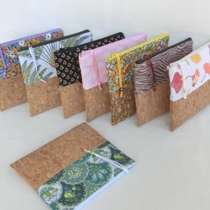 Flache Tasche mit Reißverschluss, Kork und japanischem oder geblümtem Stoff, Geldbörse, Dokumententasche, Aufbewahrung kleiner Make-up-Accessoires für Damen