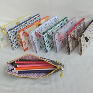 Trousse zippée à soufflet en tissu coton motif géométrique ou enfantin.. Rangement pour crayons, feutres ou stylos. Pochette enfant fille ou garçon..rentrée scolaire. Trousse école ou bureau homme