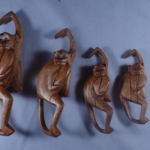 Affe Skulptur, Mönchfamilie, handgeschnitztes Holz Natural brown stain