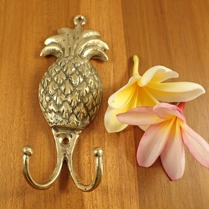 Brass small Pineapple double hook hanger ideal for the kitchen pots and pans or towels.