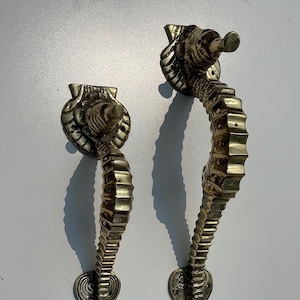 Seahorse cabinet door pull