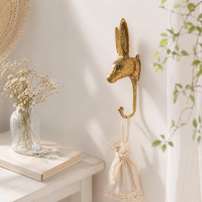 Ubud Glass Rabbit Hook