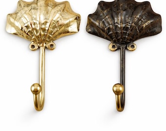 Brass Shell Wall Hook – Nautical Towel Hanger for Coastal Bathroom or Beach House