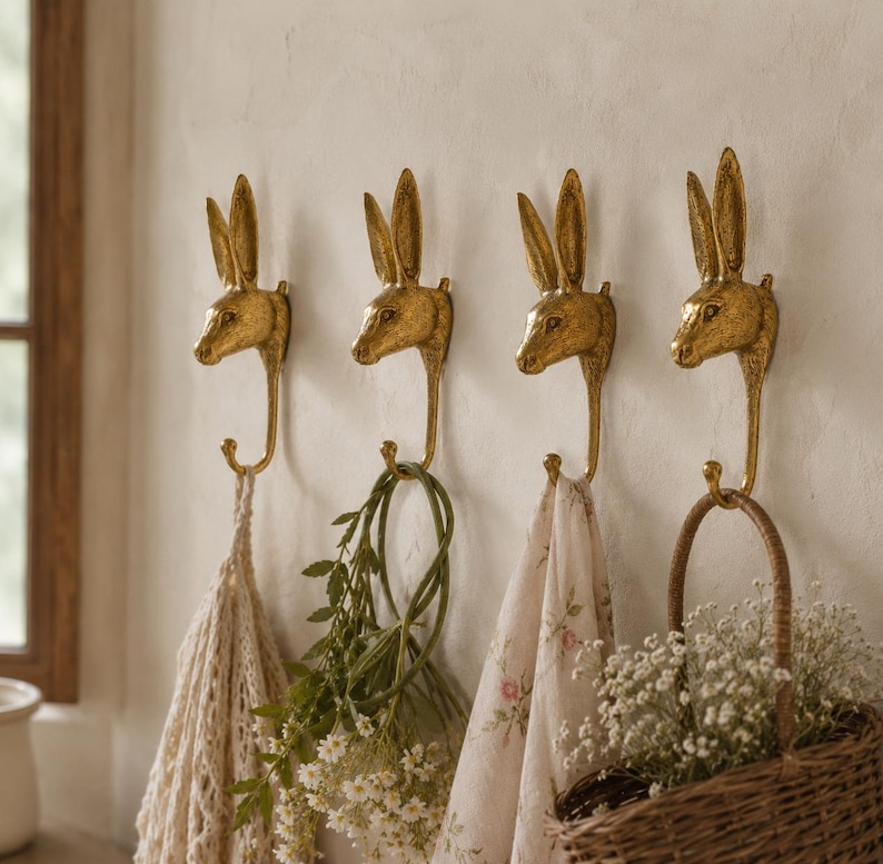 Ubud Glass Rabbit Hook - Thumbnail 2