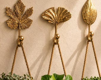 Juego de 3 ganchos de pared con hojas de latón reciclado, decoración botánica