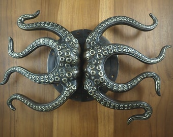 Messing Octopus Außentürgriff / Eingangstürgriff / links oder rechts aus massivem Messing