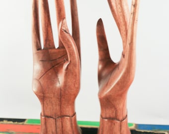 Holz Buddha Hände Set Mudra, linke und rechte Hände. Visitenkartenhalter oder Schmuckdisplay