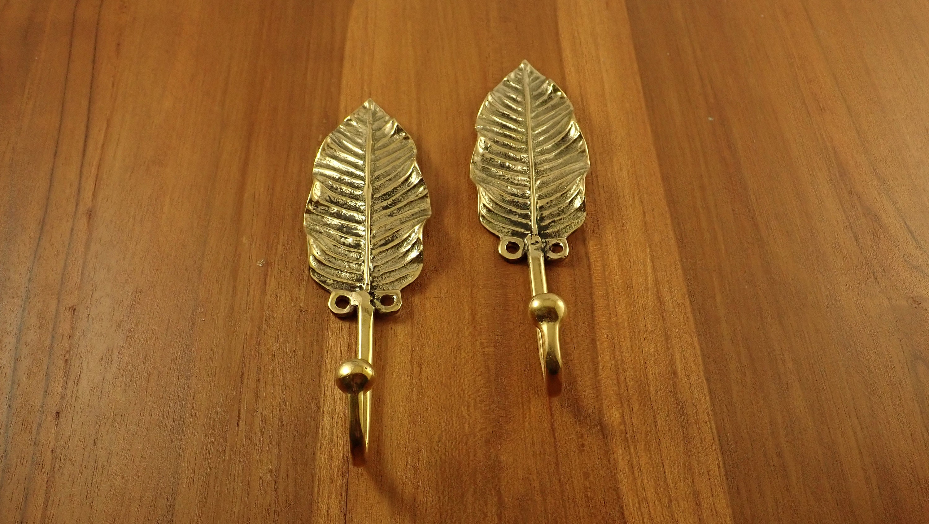 Bronze Leaf hook, hanger