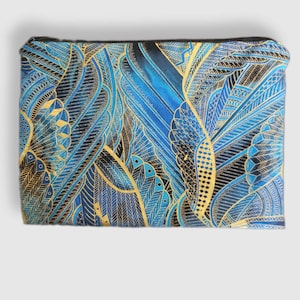 Pouch or kit