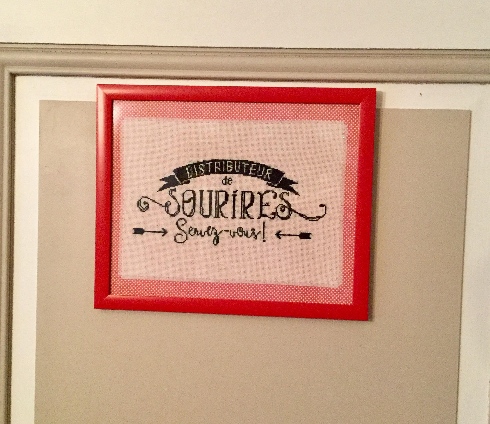 Cadre Brodé Thème Sourires