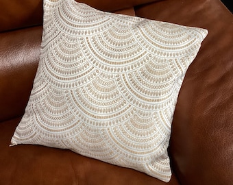 Golden arabesque unbleached cushion cover