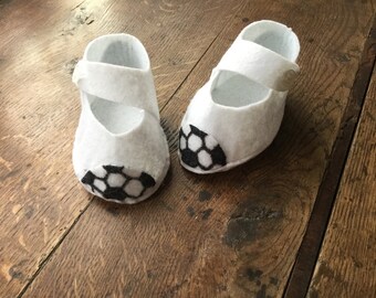 Baby felt slippers theme Football boots