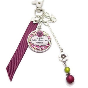 Bijou de sac, porte clés ATSEM,"La plus adorable des Atsem",cadeau atsem,ruban couleur bordeaux