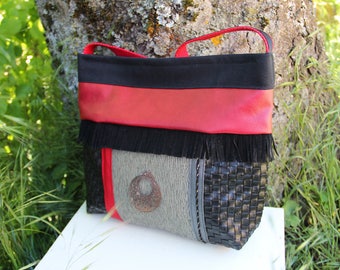 Black/red textile shoulder bag