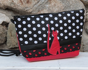 Shoulder pouch Le Chat-Marré red and black polka dots